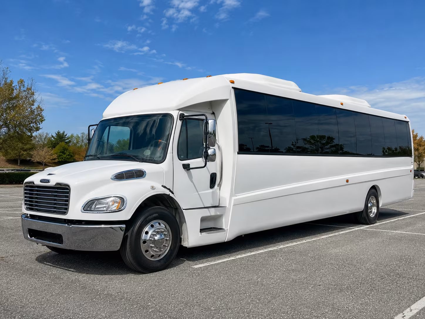 newton 30 passenger party bus